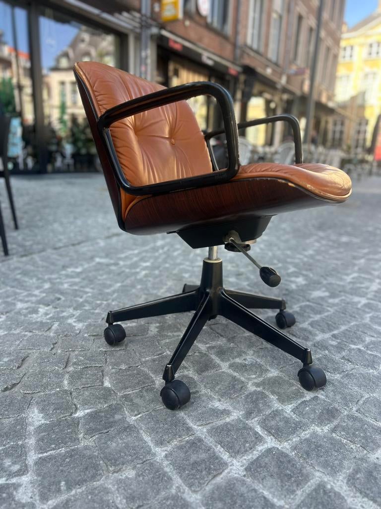 Chaise de bureau pivotante conçue par Ennio Fazioli  1960, Enlèvement ou Envoi, Comme neuf, Noir, Chaise de bureau