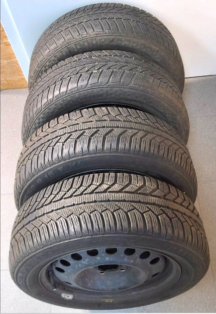 Jantes Opel avec des pneus hiver 185/60-15, Autos : Pièces & Accessoires, 15 pouces, Pneus et Jantes, Pneus hiver, 185 mm