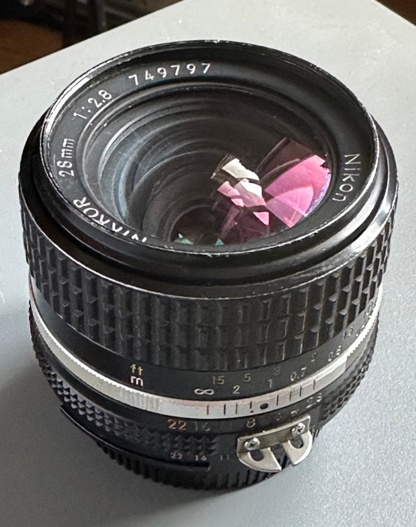 Ensemble de trois objectifs manuels Nikon : 50 mm/28 mm/zoom, TV, Hi-fi & Vidéo, Nikon, Enlèvement, Utilisé, Autres types
