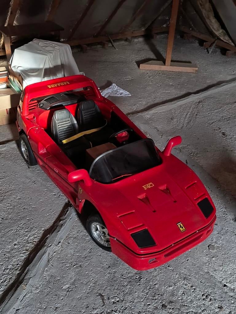 Vintage Ferrari speelgoedauto, Hobby & Loisirs créatifs, Enlèvement