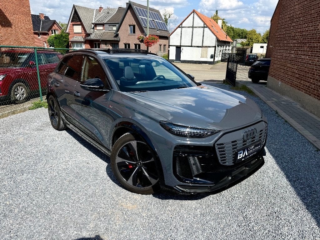 Audi Q6 e-tron 100 kWh 55 Quattro Edition One Grey | Full !, Autos, Audi, Entreprise, Garantie prolongée, Entretenue par le concessionnaire