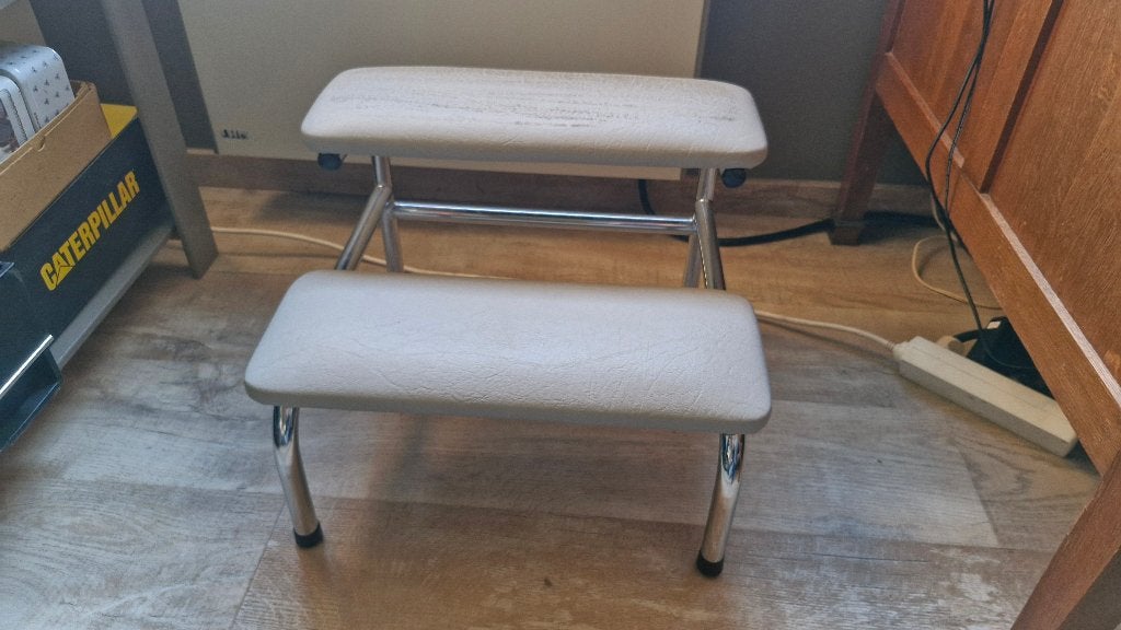 Marche pied, Huis en Inrichting, Woonaccessoires | Overige, Gebruikt, Metaal, Grijs, Modern, Ophalen