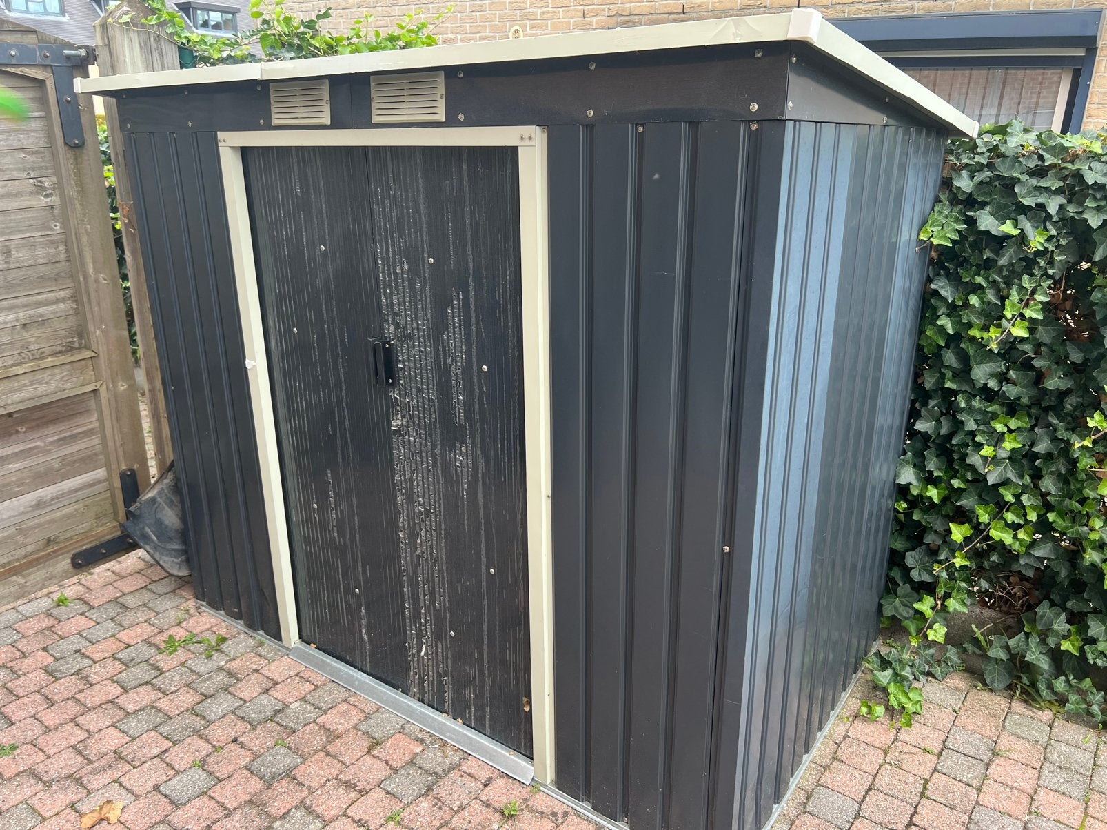 Metaal tuinhuisje, Tuin en Terras, Ophalen, Zo goed als nieuw, Metaal