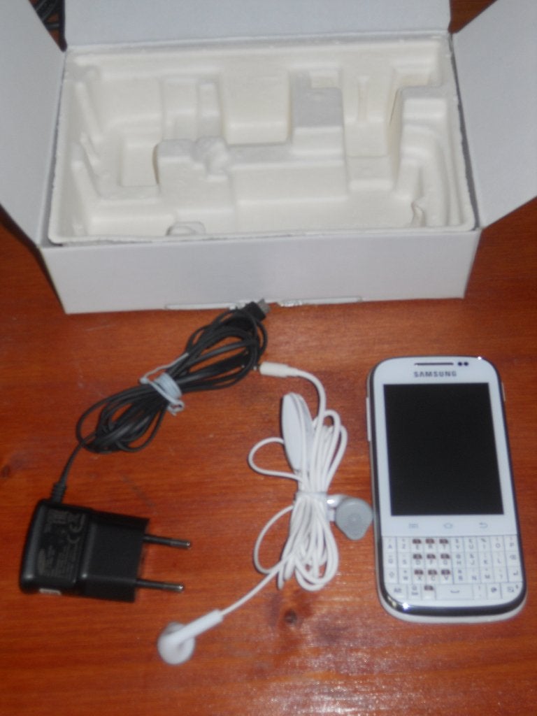 2 Samsung Galaxy Chat GT-B5330/GT5310, Avec simlock (verrouillage SIM), Autres modèles, Comme neuf, Enlèvement