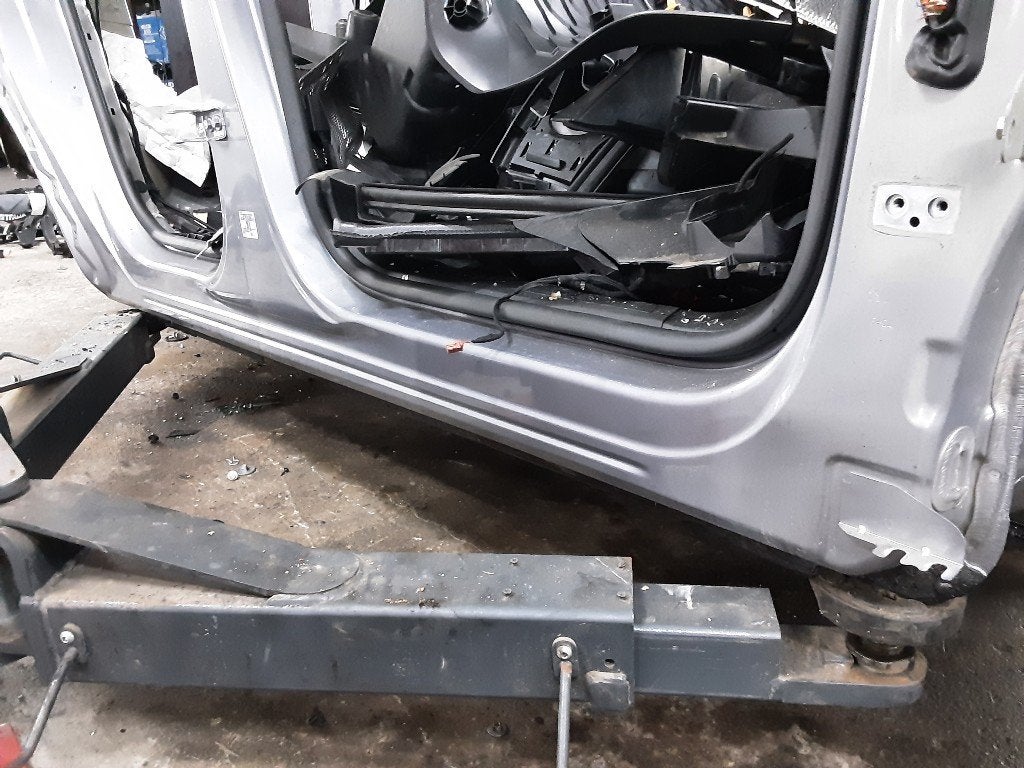 SEUIL DE PORTE DROIT Peugeot 3008 II (M4 / MC / MJ / MR), Kontakt-peugeot@peugeot.com, Utilisé, Peugeot Deutschland GmbH, Bahnhofsplatz
65423  Rüsselsheim, DE
