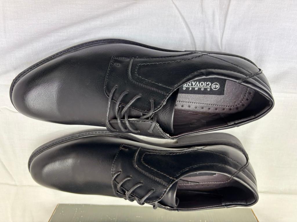 Romeo Giovane, maat 43, new staat, boven kant leder, Kleding | Heren, Schoenen, Zwart, Nieuw, Ophalen of Verzenden, Veterschoenen