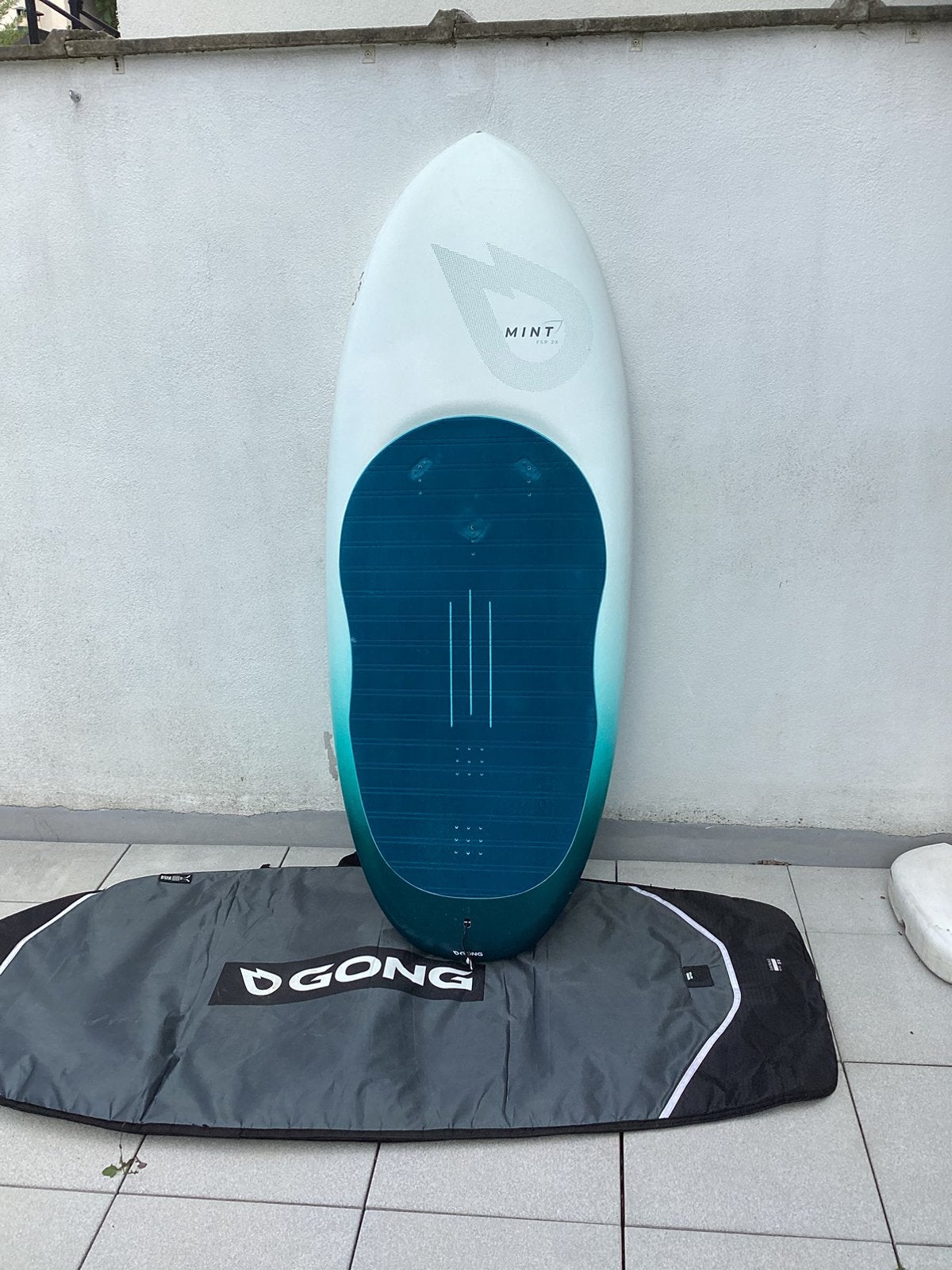 Wingboard gong 95 liter, Ophalen, Gebruikt