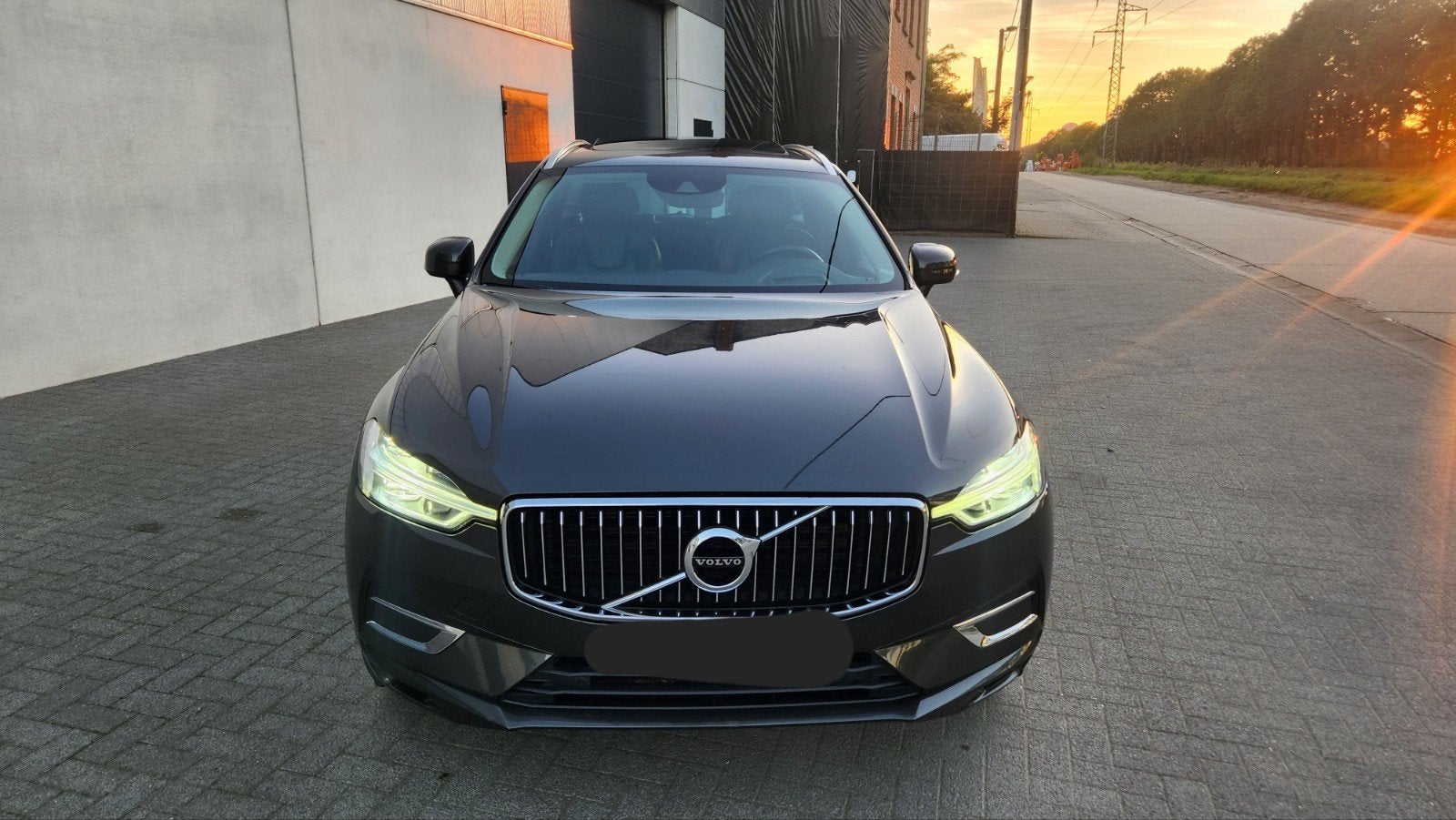 OPTION COMPLÈTE AUTOMATIQUE VOLVO XC60 D4 190CH, GARANTIE AP, Autos, Cuir, Argent ou Gris, Euro 6, Entreprise