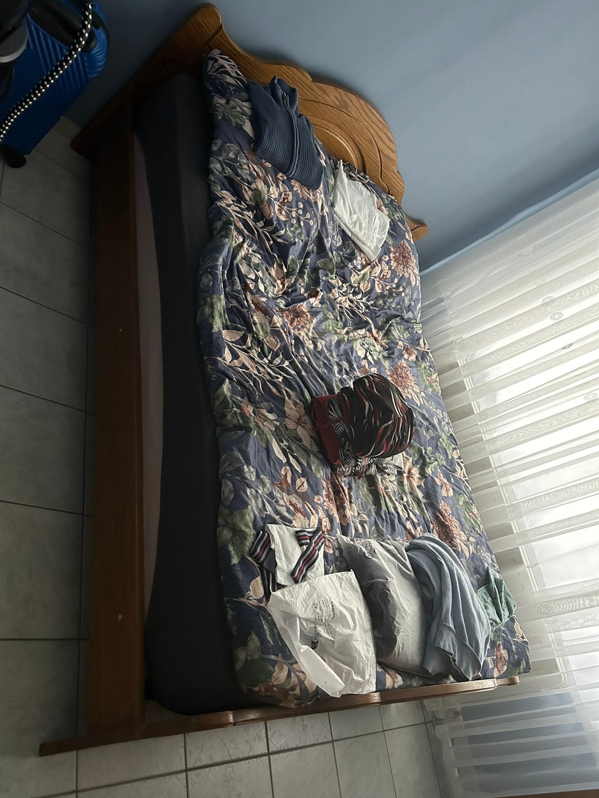 2 persoonsbed met lattenbodem en 2 nachtkastjes, Huis en Inrichting, Ophalen, Zo goed als nieuw