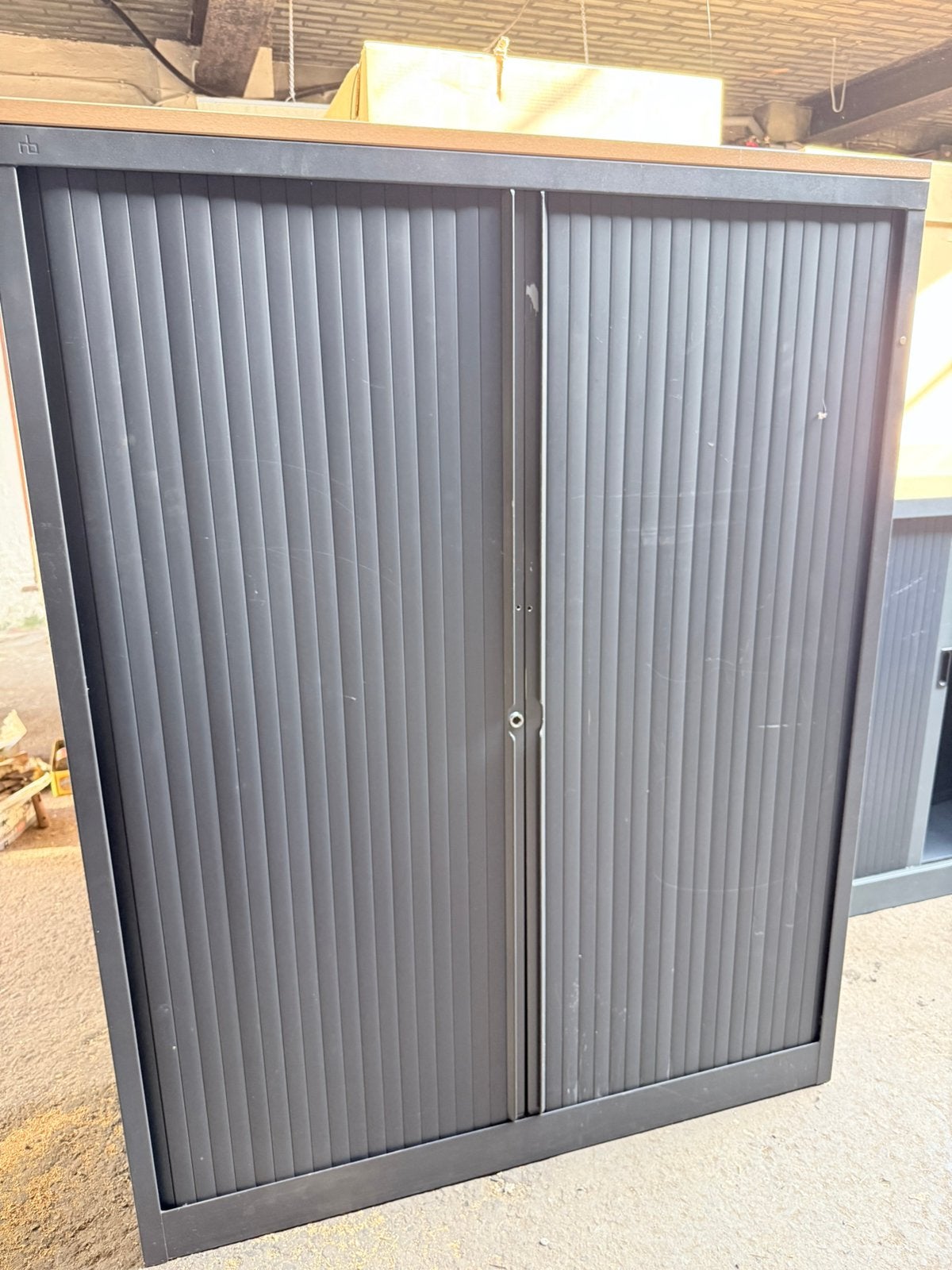 Roldeurkast 195cm hoog x 120cm breed, Ophalen, Gebruikt, 100 tot 150 cm, 150 tot 200 cm