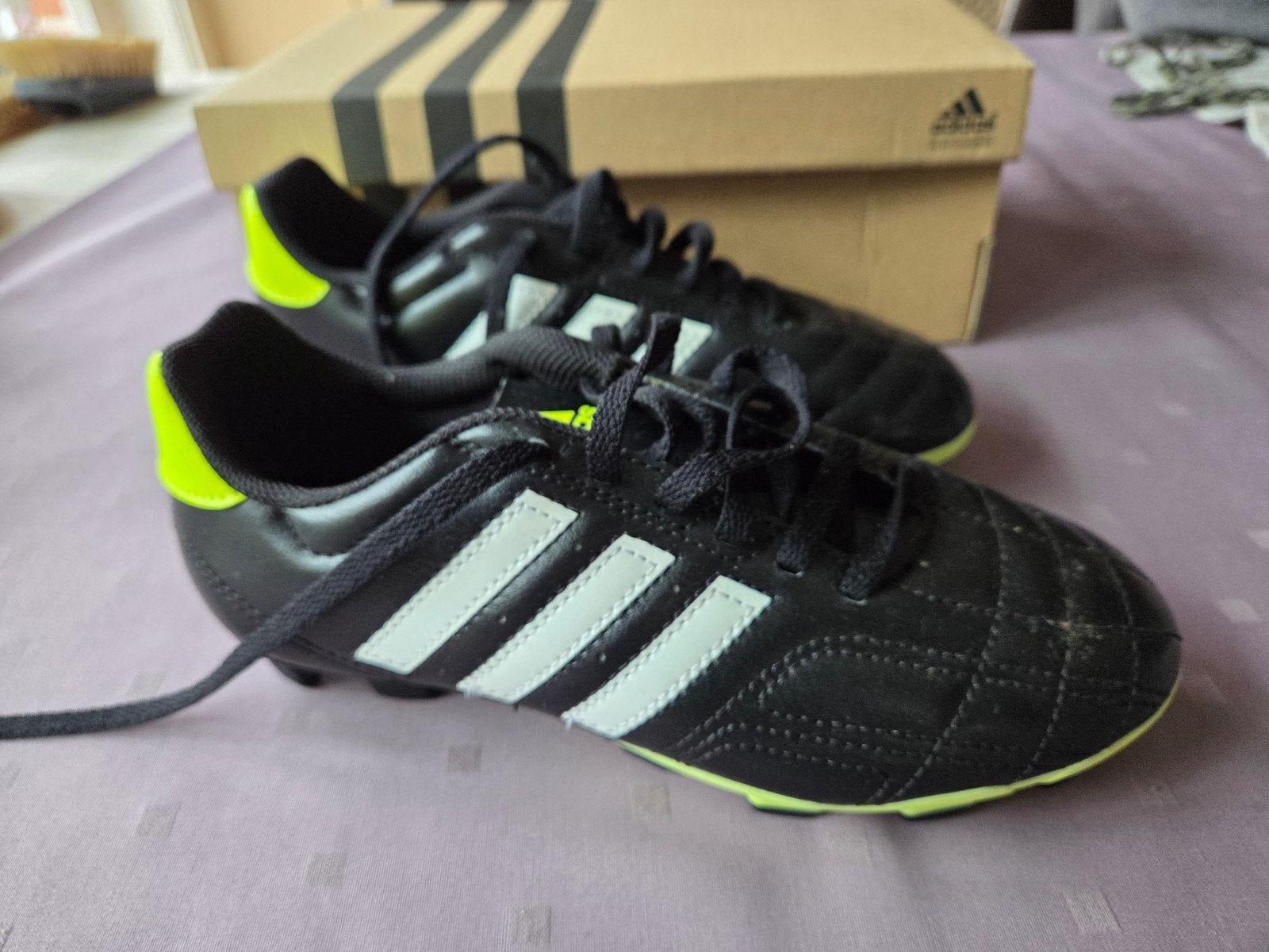 voetbalschoenen Adidas maat 36, Ophalen, Nieuw, Schoenen