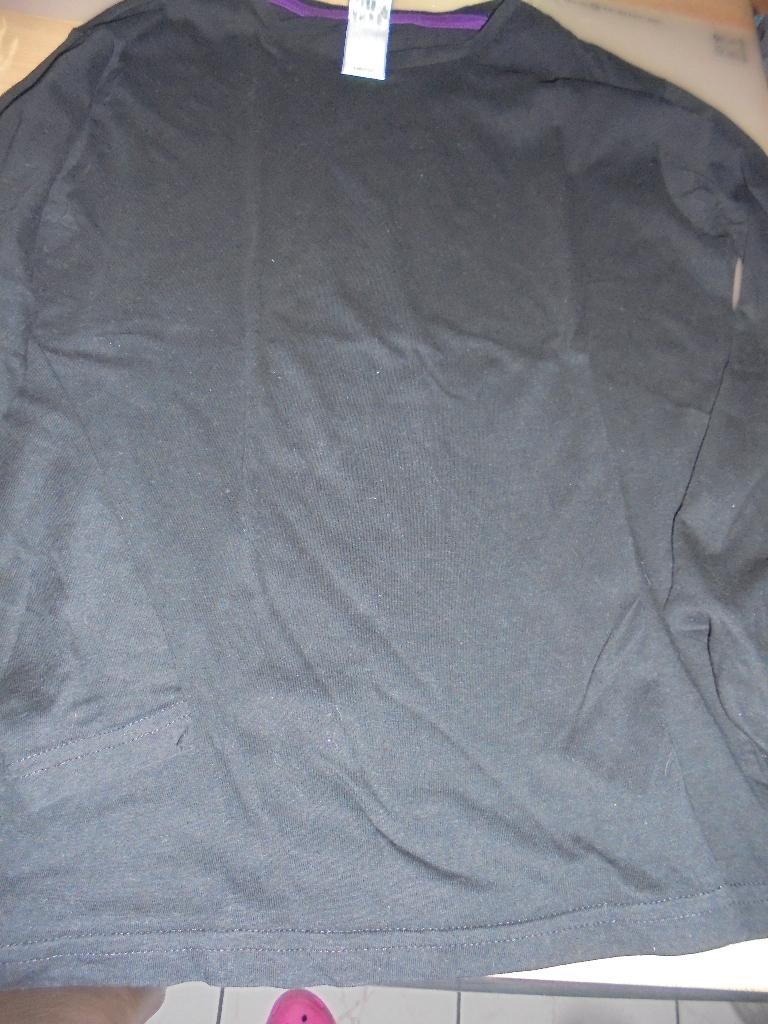 zwarte t-shirt 146/152, Kinderen en Baby's, Kinderkleding | Maat 146, Ophalen of Verzenden, Zo goed als nieuw, Jongen of Meisje