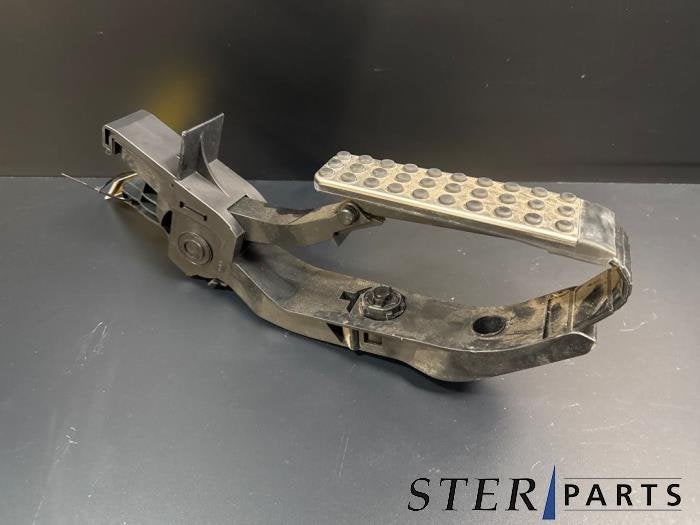 Pédale d'accélérateur d'un Mercedes SLK, Autos : Pièces & Accessoires, Habitacle & Garnissage, Mercedes-Benz, Utilisé, 3 mois de garantie