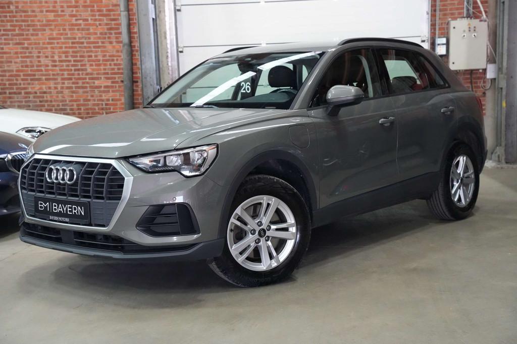 Audi Q3 PHEV 45 TFSIe Plug in Hybride CarPlay Garantie, Auto's, Audi, Automaat, 149 pk, Gebruikt, 4 cilinders