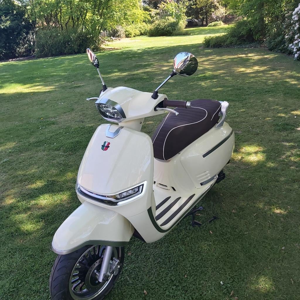Scooter GTS 50 CC Klasse B Prima staat 2025, Gts, Comme neuf, Classe B (45 km/h), Enlèvement