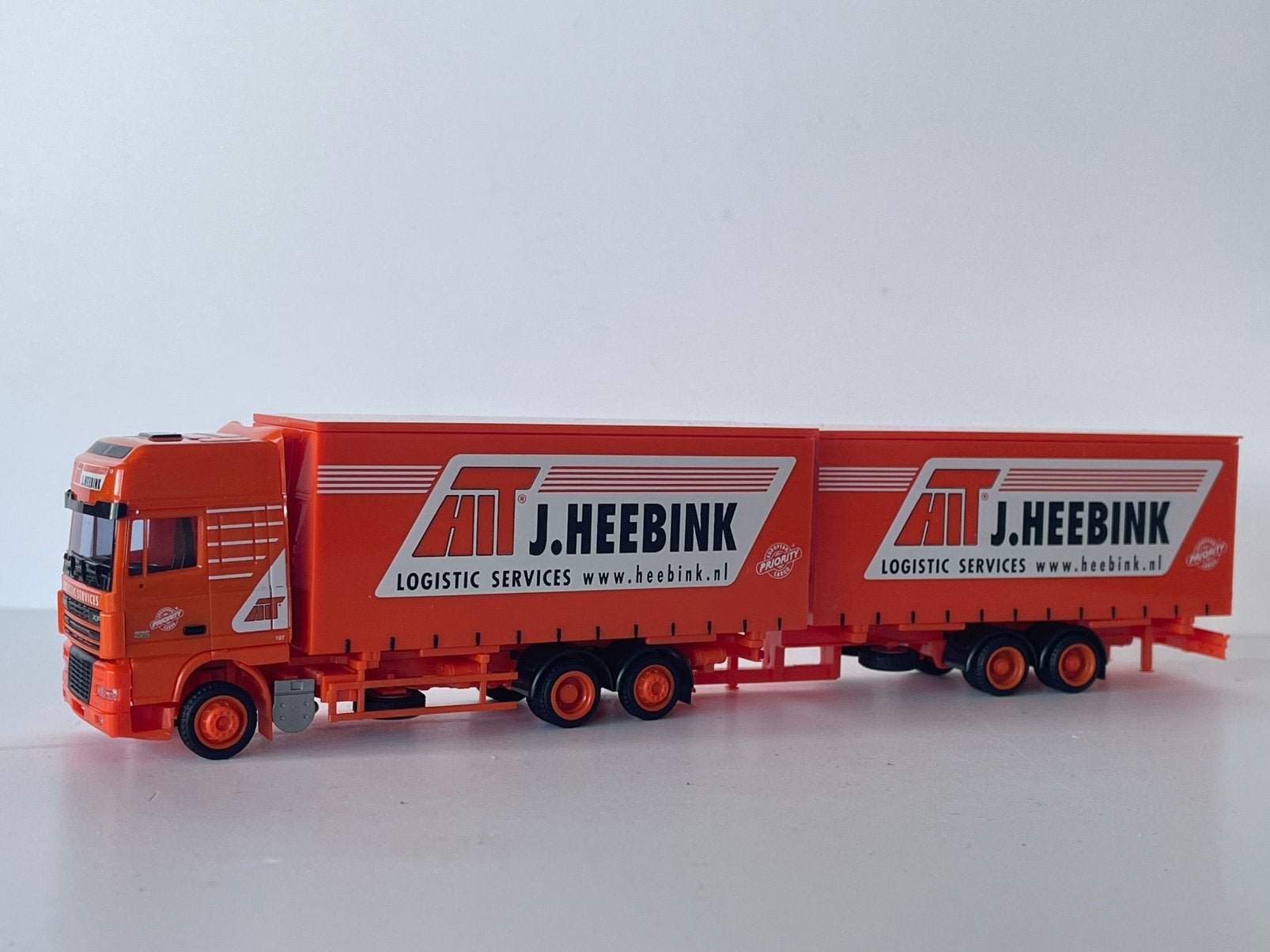 AWM DAF XF Heebink combinatie 1/87, Enlèvement ou Envoi, Comme neuf, Bus ou Camion, AWM