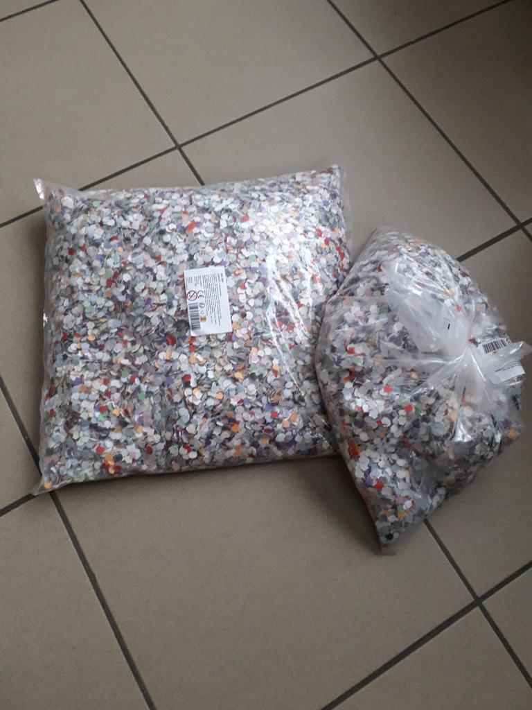 Confetti zak, Enlèvement ou Envoi