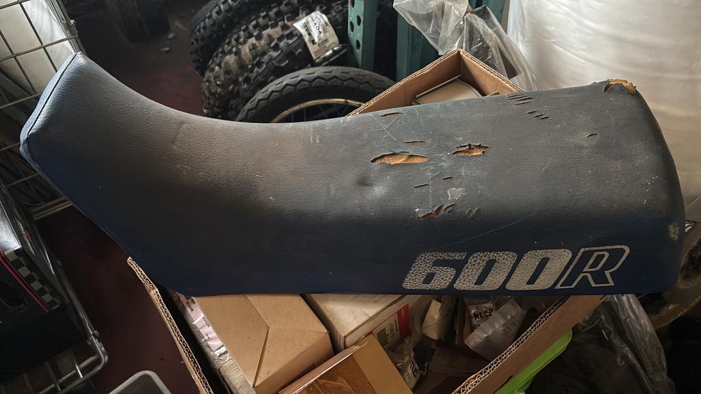 Zadel Honda XR600 1985-.., Motoren, Ophalen of Verzenden, Gebruikt