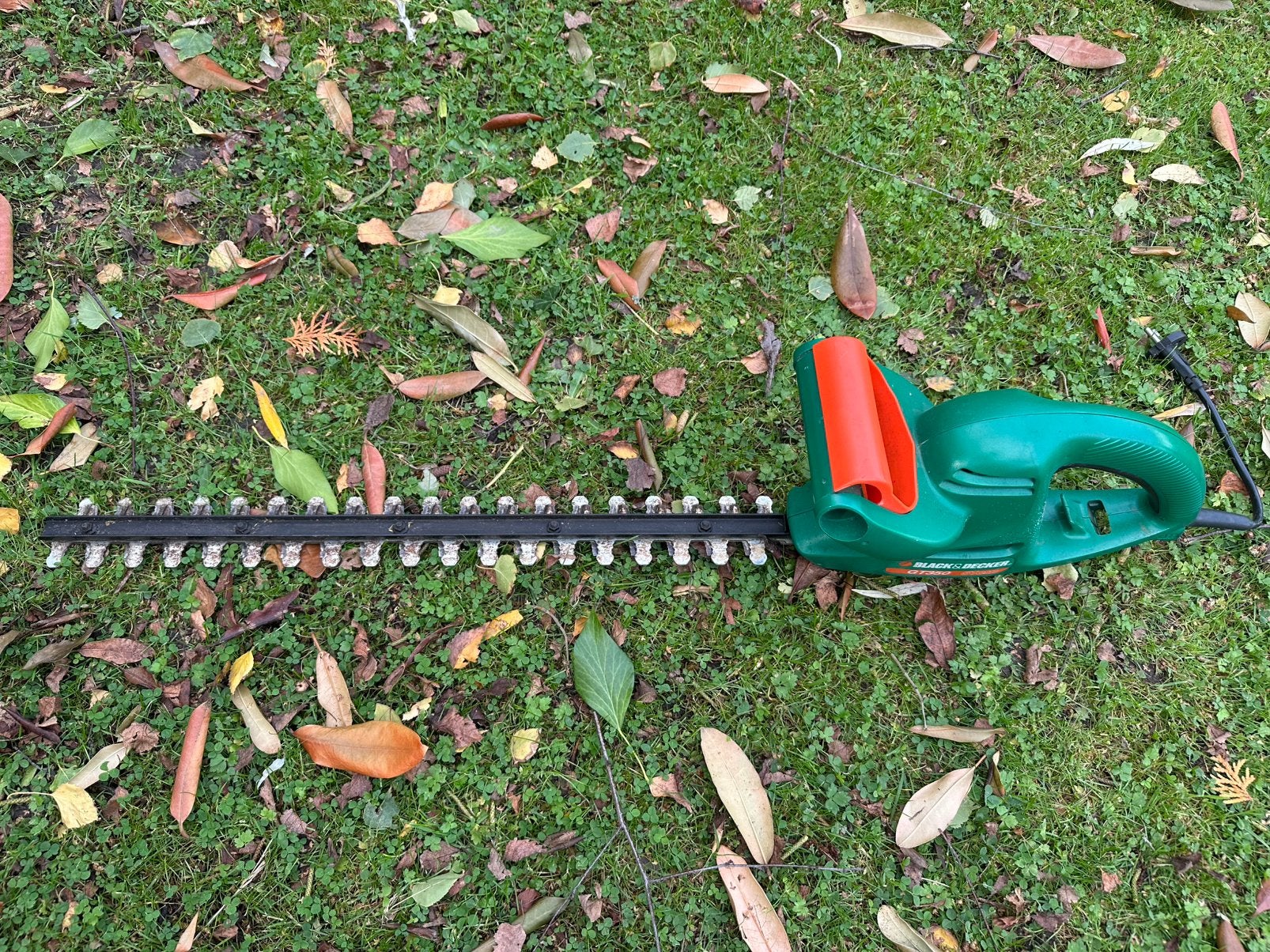BLACK & DECKER Heggeschaar, Jardin & Terrasse, Enlèvement, Utilisé, Électrique