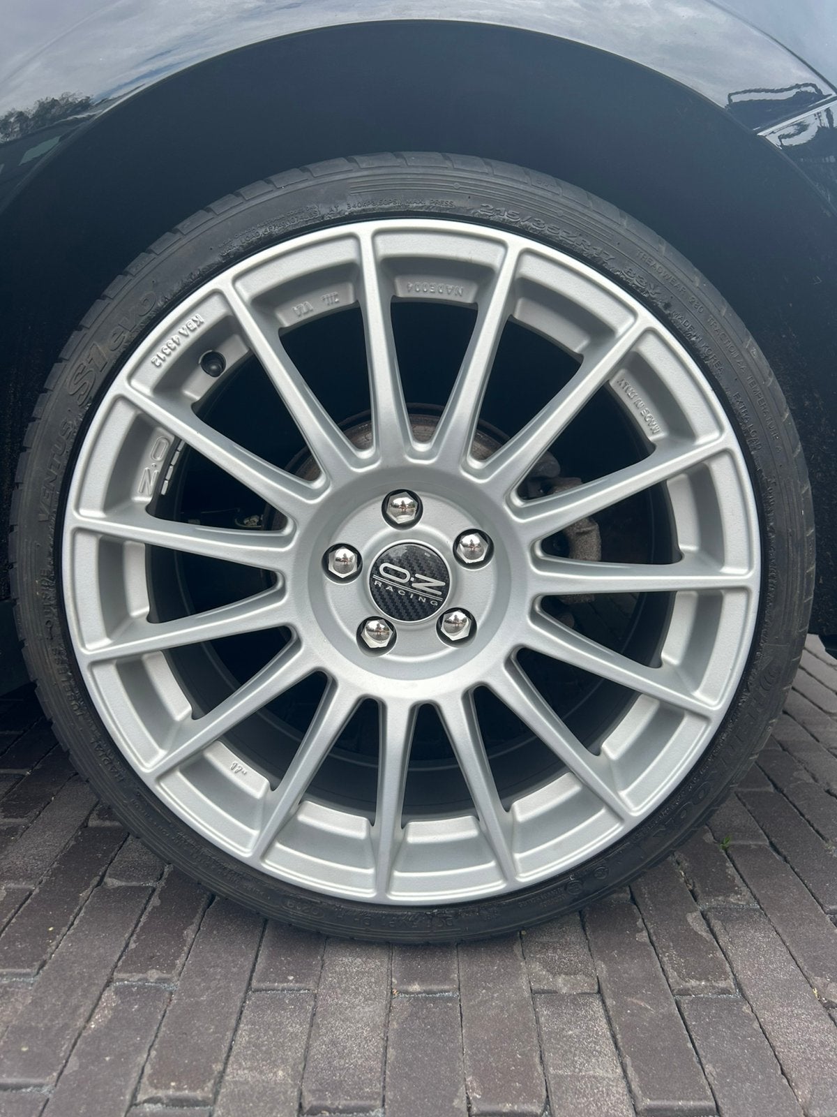 Oz Supertourizmo banden 17”, Auto-onderdelen, Ophalen, 215 mm, Nieuw, 17 inch