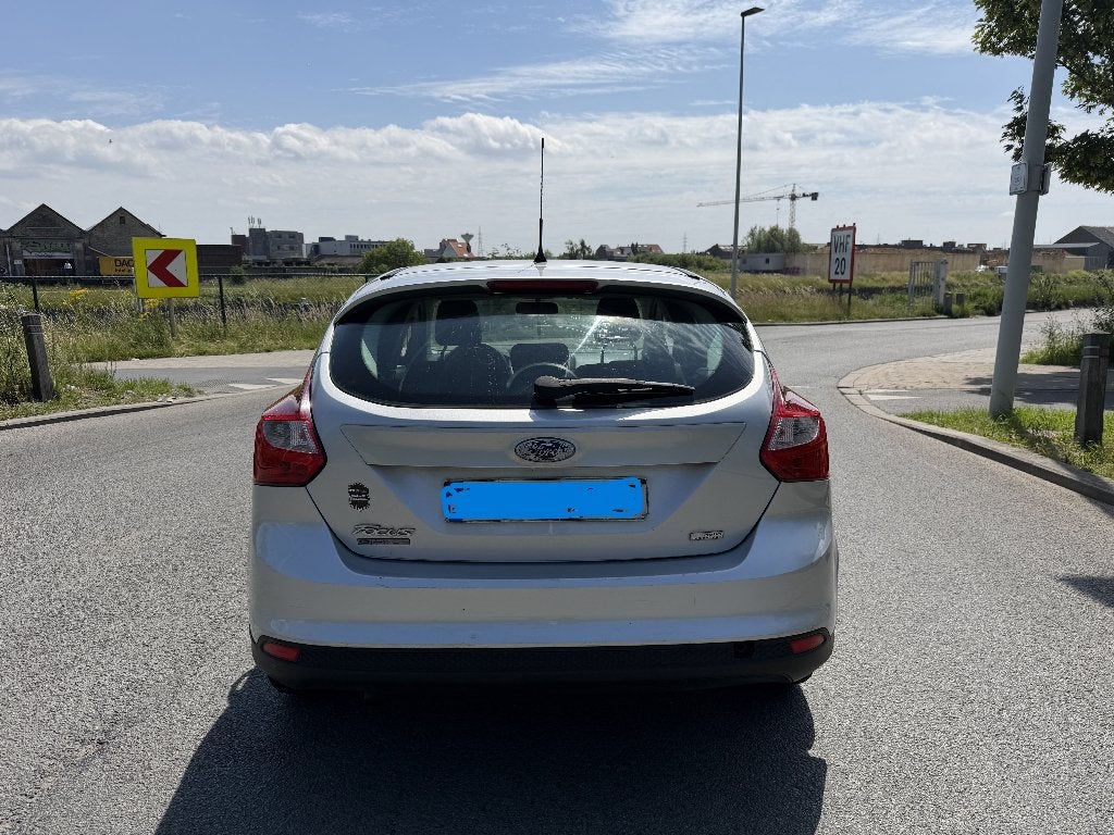 Ford Focus 1.6Tdci airco, Auto's, Focus, Sound system, Bedrijf, Zilver of Grijs
