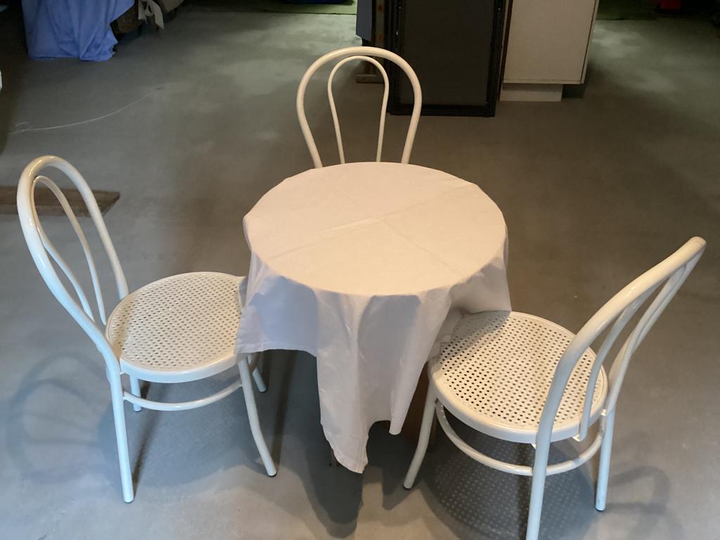 Drie mooie keukenstoelen, Huis en Inrichting, Stoelen, Ophalen, Kunststof, Drie, Wit