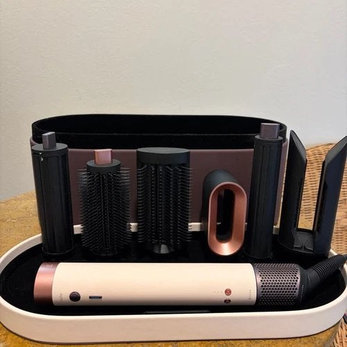 Dyson airwrap id, Bijoux, Sacs & Beauté, Boîtes de maquillage & Beauty case, Comme neuf, Rose, Enlèvement