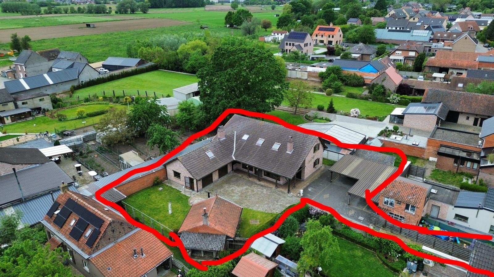 Herdersem, mooie open bebouwing op 10are12ca