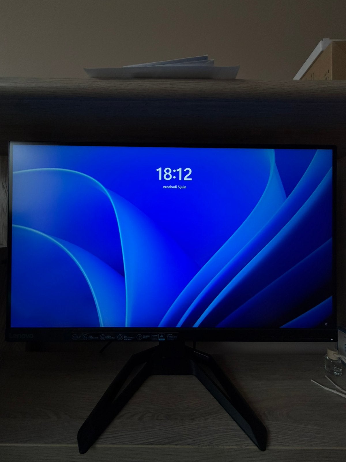 Ecran gamer pc Lenovo 27 pouces, Informatique & Logiciels, Moniteurs, Gaming, 1 à 2 ms, Comme neuf, Enlèvement