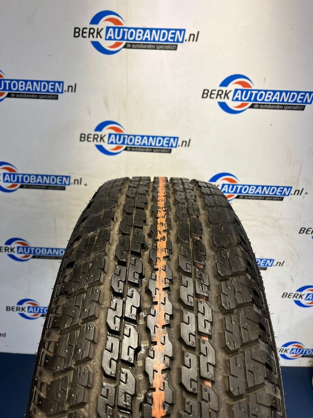 4x Bridgestone Dueler H/T 840 (DEMO) 255/70 R18 113S 255/70/, 255 mm, Pneus été, -, Utilisé