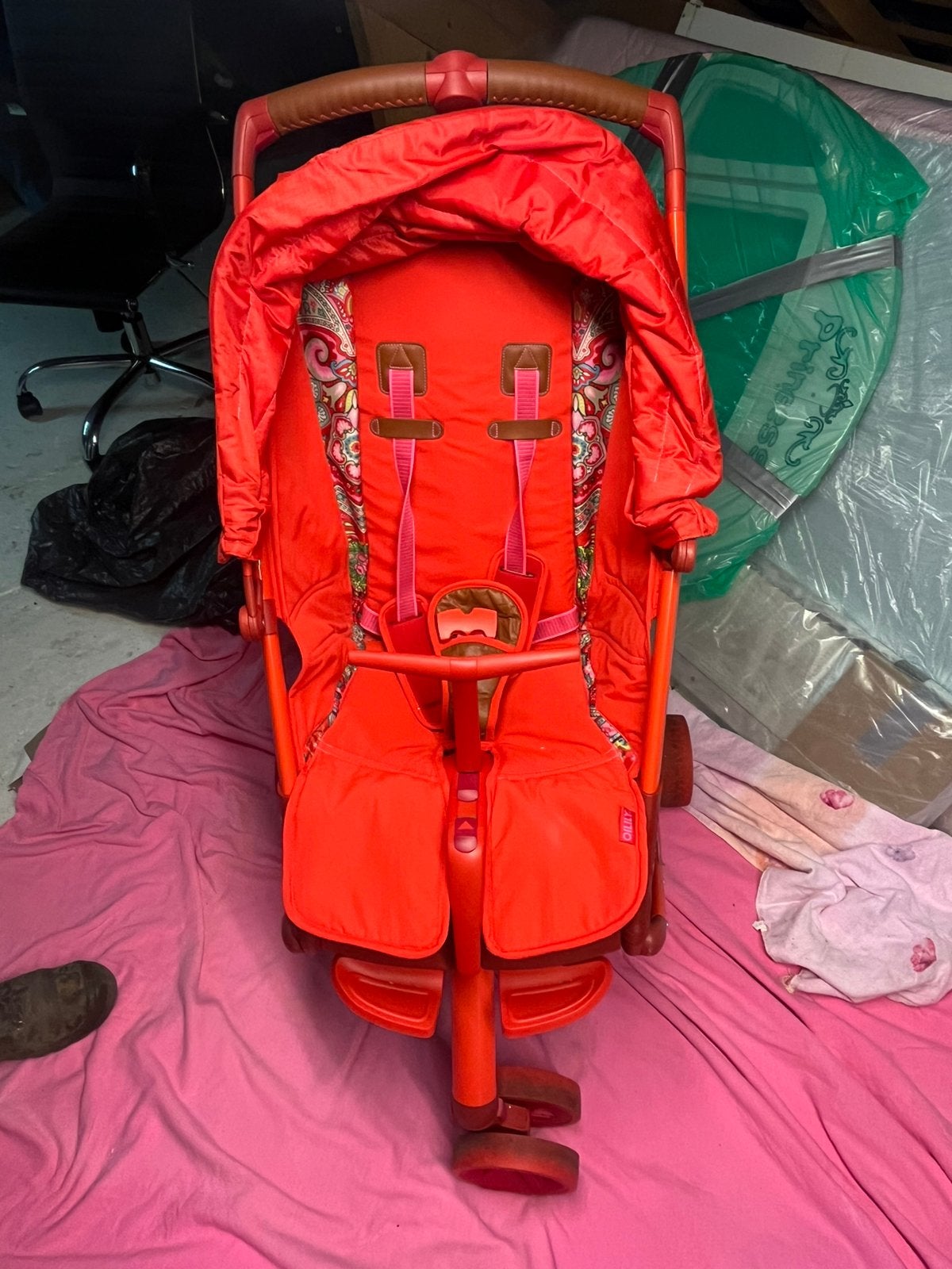 Buggy rood Oilily, Ophalen, Zo goed als nieuw, Overige merken