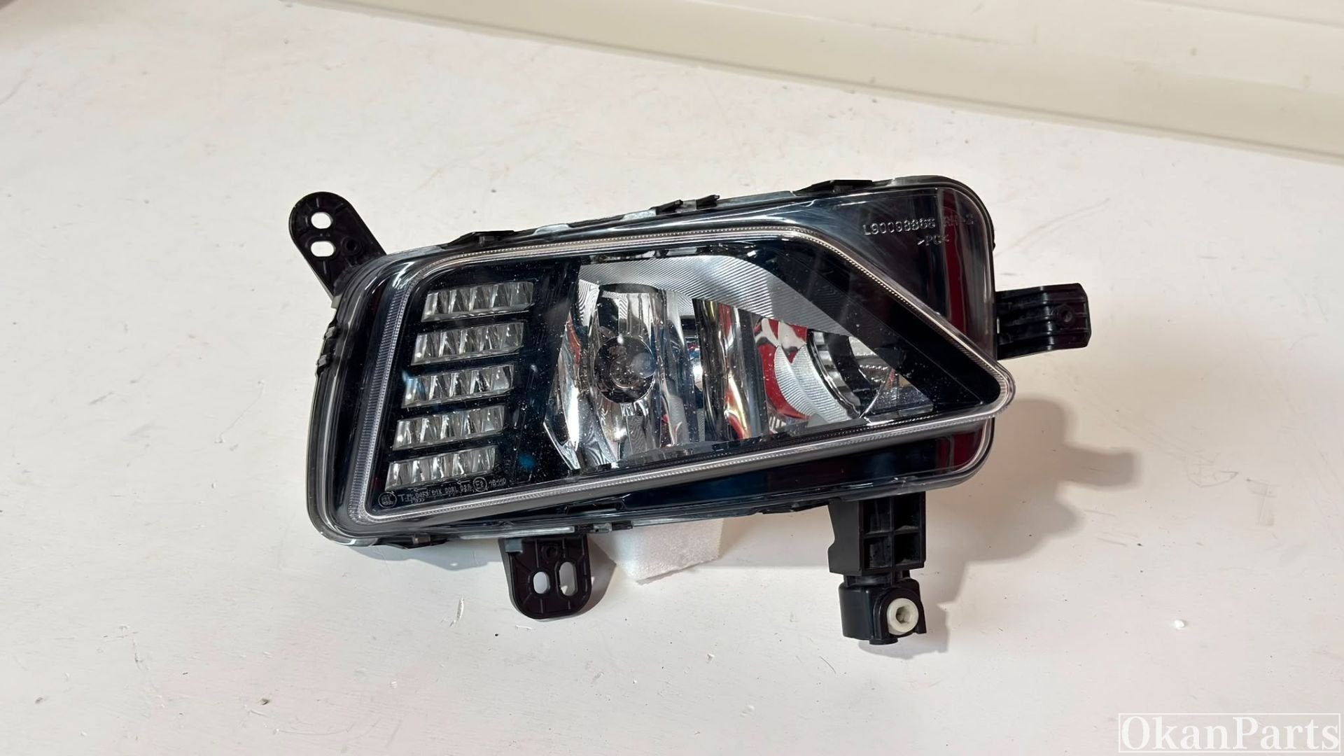 Phare antibrouillard droit LED pour Volkswagen Polo 2G 2G094, Autos : Pièces & Accessoires, Volkswagen, Volkswagen AG, Vw@volkswagen.de