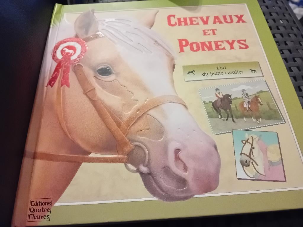 Livre chevaux et poneys, Enlèvement ou Envoi, Chevaux ou Poneys
