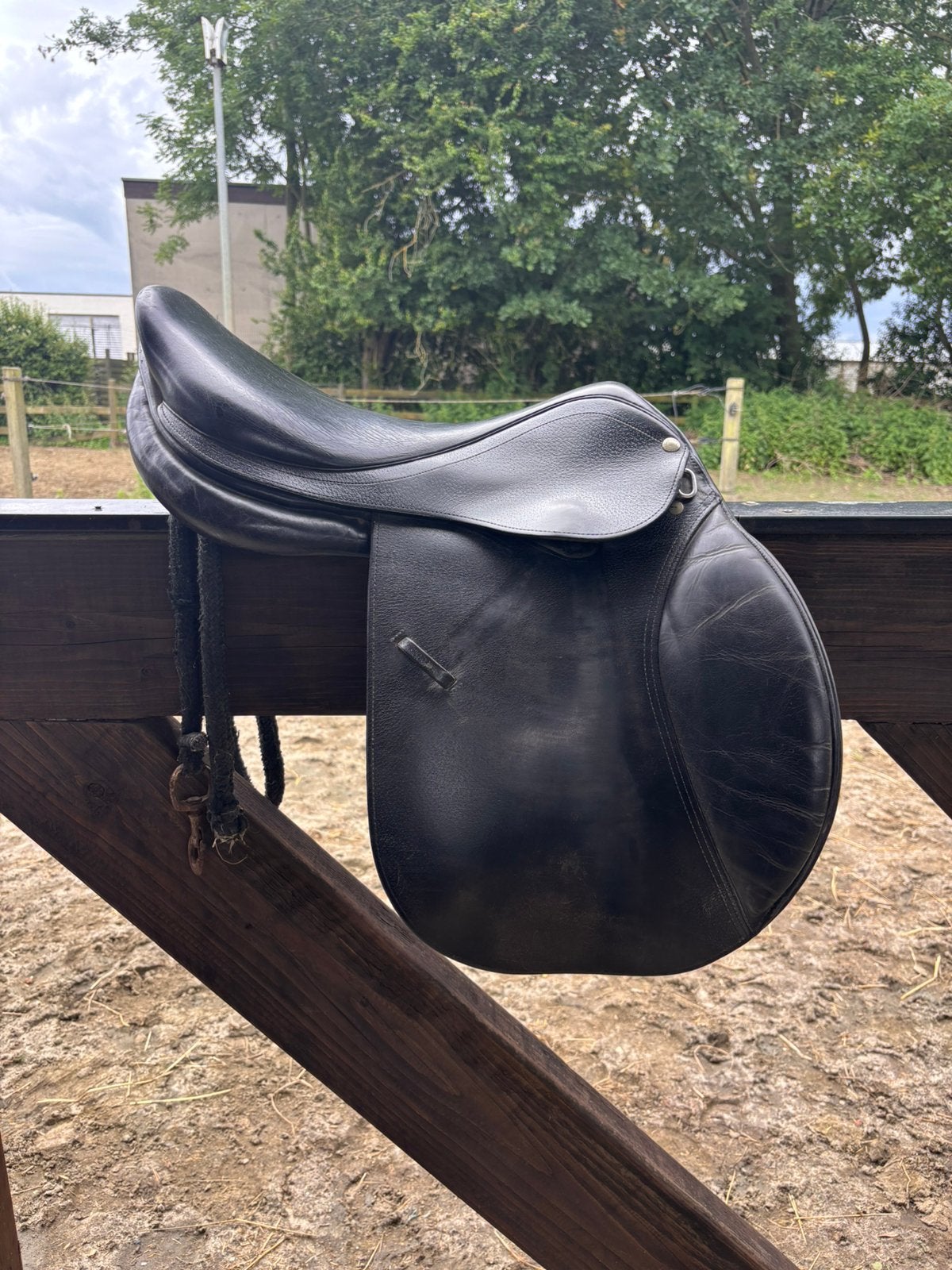 Zadel 18 inch Forestier, Animaux & Accessoires, Chevaux & Poneys | Selles, Enlèvement, Utilisé