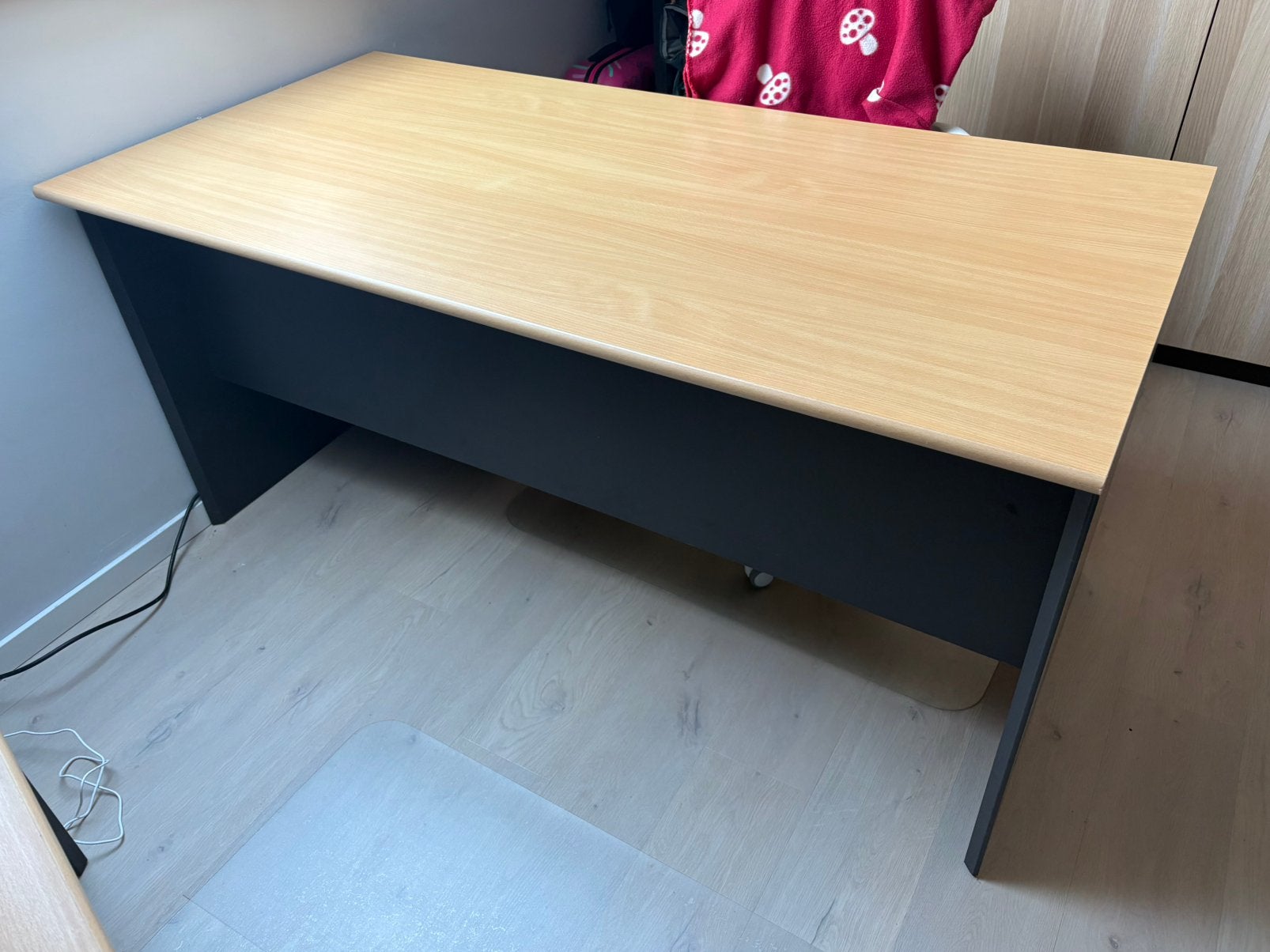 bureau - 2 stuks beschikbaar (140x80 + 160x80), Ophalen, Demontabel, 160 cm, Hout
