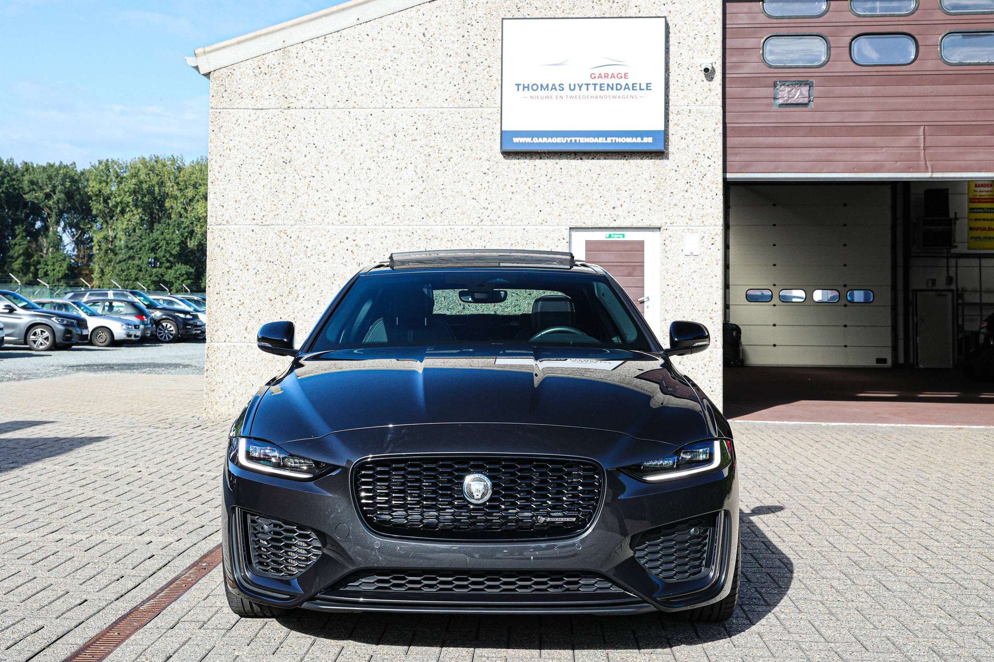 Jaguar XE R-DESIGN+BLACK-PACK*AUTOMAAT*PANORAMISH-DAK*SOUND-, Autos, Jaguar, Achat, Noir, Automatique, XE