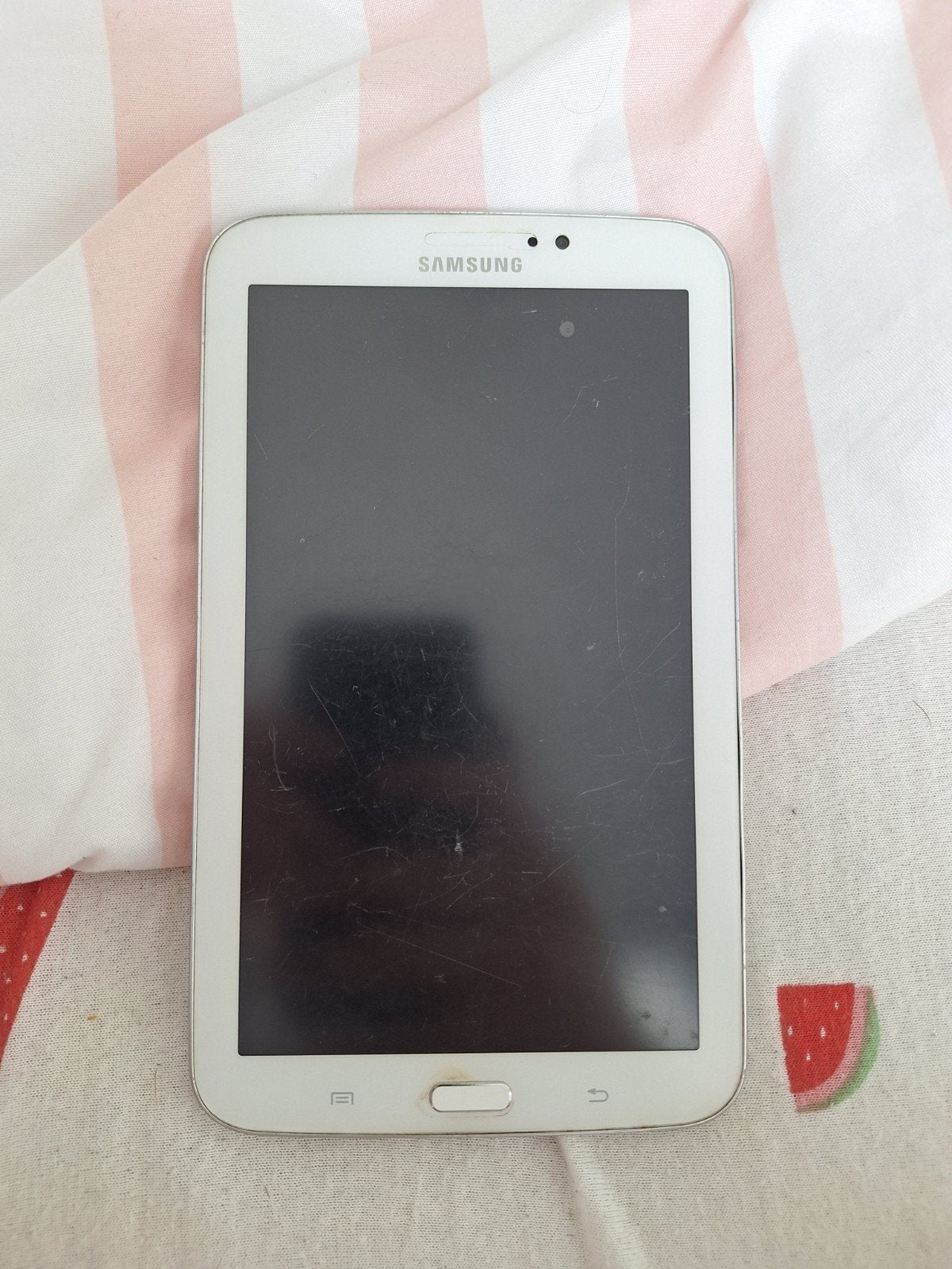 Tablette Samsung : ne fonctionne plus mais peut être signalé, Informatique & Logiciels, Android Tablettes, Enlèvement, Ne fonctionne pas