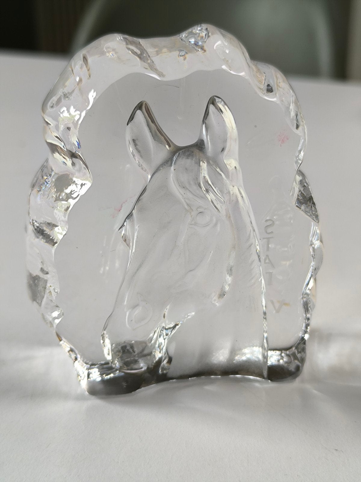 Presse papier, paardehoofd, cristal d'arques, Antiquités & Art, Antiquités | Verre & Cristal, Enlèvement ou Envoi