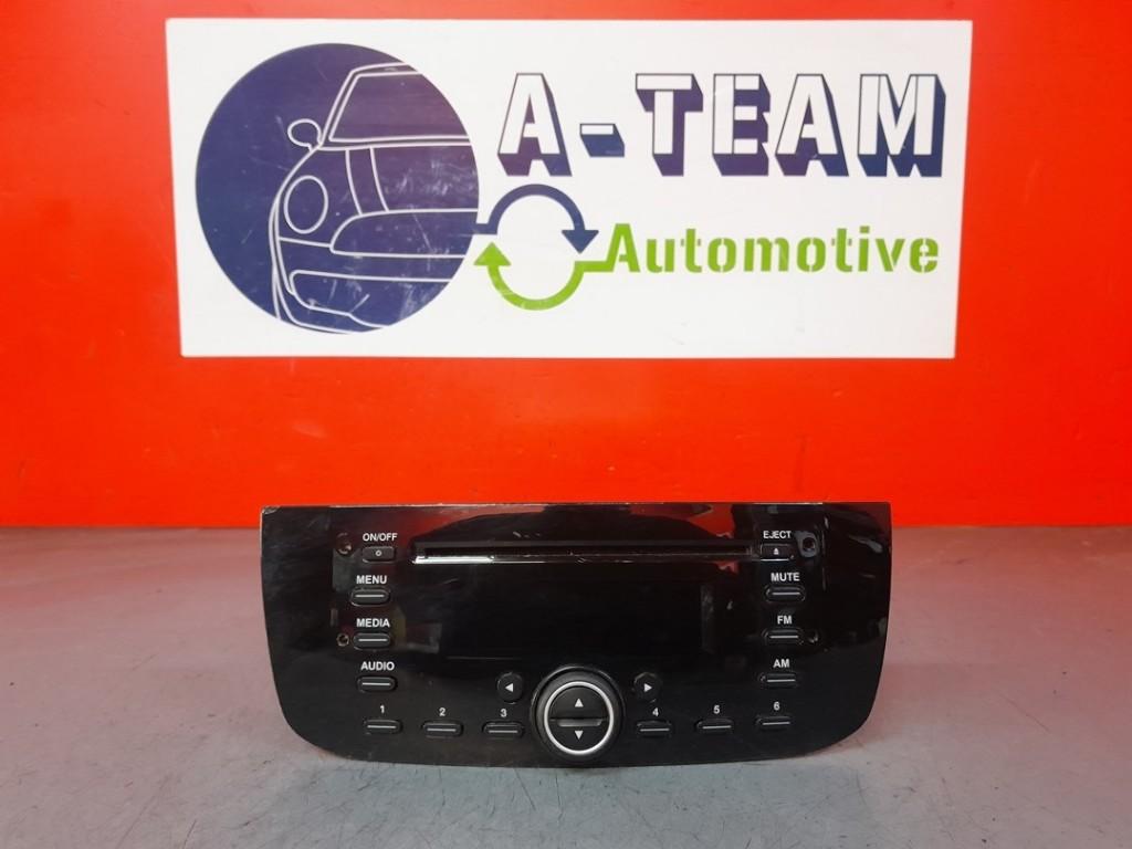 RADIO Fiat Punto Evo (199) (07-2008/02-2012) (0735597878), Utilisé, Fiat