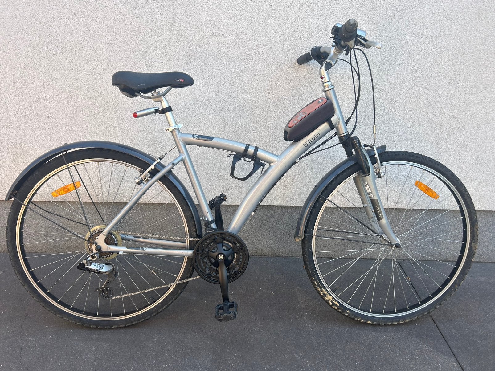 Degelijke herenfiets Btwin, Ophalen, Gebruikt