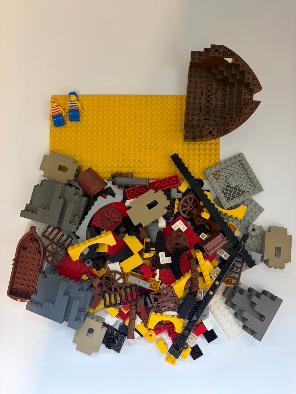 Lego vintage vrac, Enfants & Bébés, Lego, Pirates, Enlèvement, Utilisé