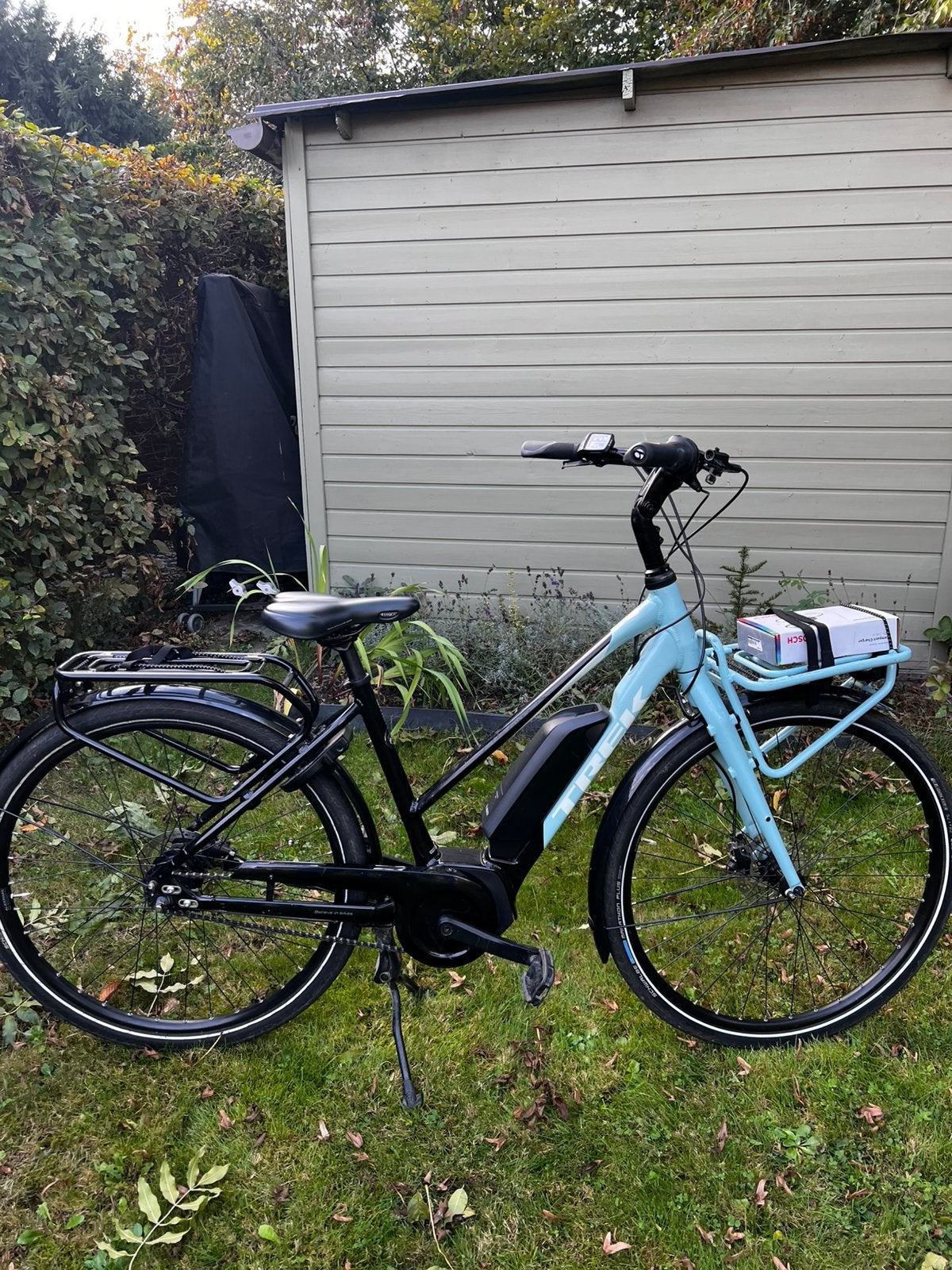 Trek UM2+ stagger elektrische fiets - 2.700km, Gebruikt, 51 tot 55 cm, 50 km per accu of meer, Ophalen