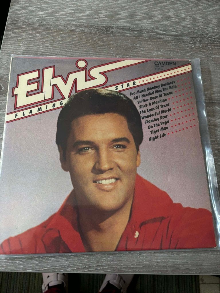 Elvis lp, Flaming star. Engelse persing, blue label. 5 euro., Cd's en Dvd's, LP, Gebruikt, Ophalen of Verzenden, Beschermende buitenhoes
