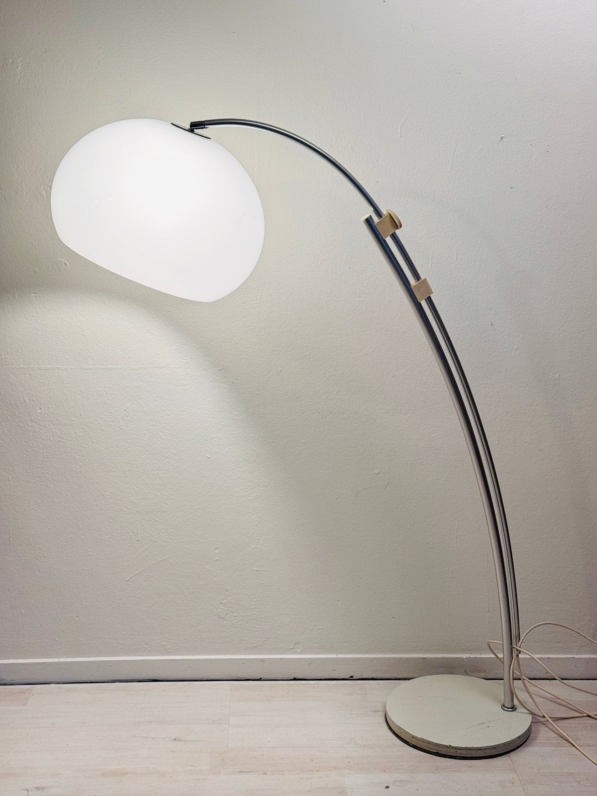 Vintage booglamp seventies Space Age, Ophalen of Verzenden, Zo goed als nieuw, Vintage seventies space age, E27 (groot)