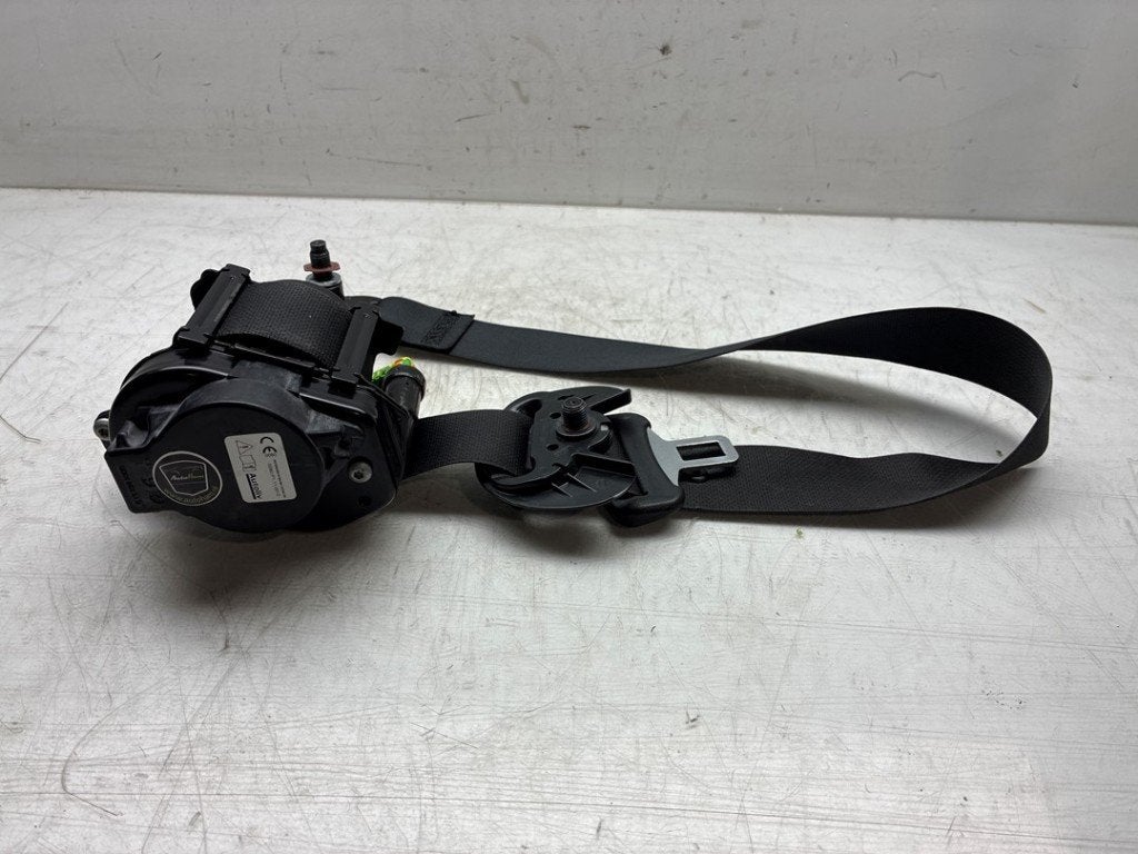 CEINTURE DE SECURITE AVANT GAUCHE Hyundai i20 (BC3), Hyundai Motor Deutschland GmbH, Kaiserleipromenade 5
63067  Offenbach am Main, DE