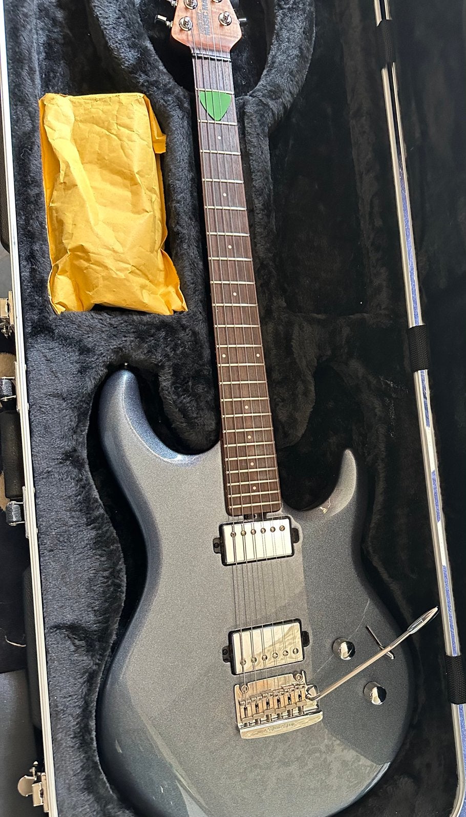 Music Man Luke 3 2021 model, Ophalen, Zo goed als nieuw, Fender