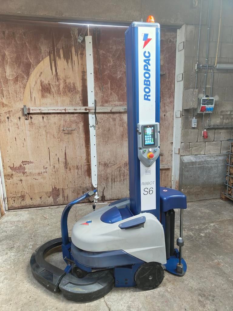 Robopac Robot S6 Palletwikkelaar, Ophalen