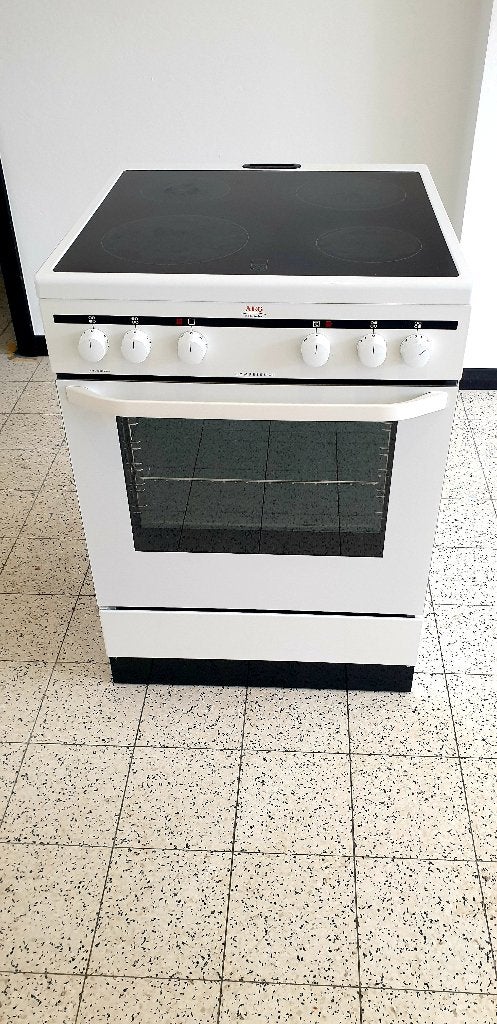 Cuisinière électrique, Electroménager, 4 zones de cuisson, Enlèvement, Utilisé, À Poser