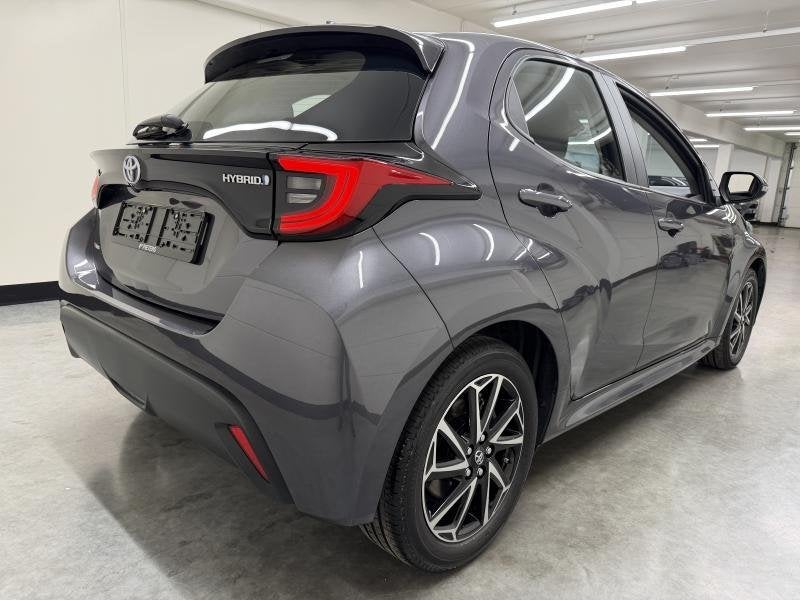 Toyota Yaris Iconic, Argent ou Gris, Achat, Euro 6, Noir