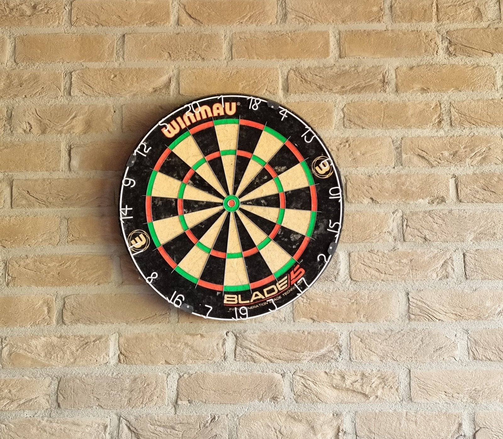 Dartbord met 3 pijlen, Ophalen, Dartbord
